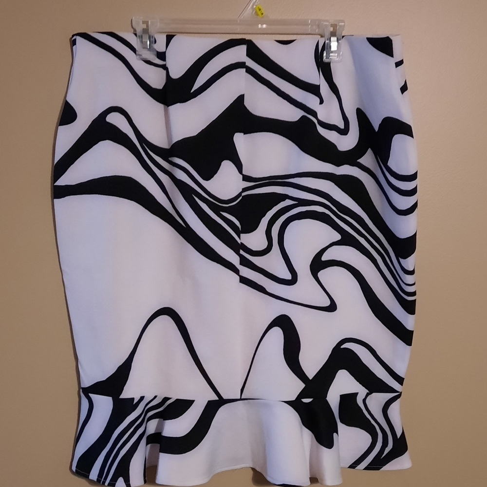 Black & White Skirt